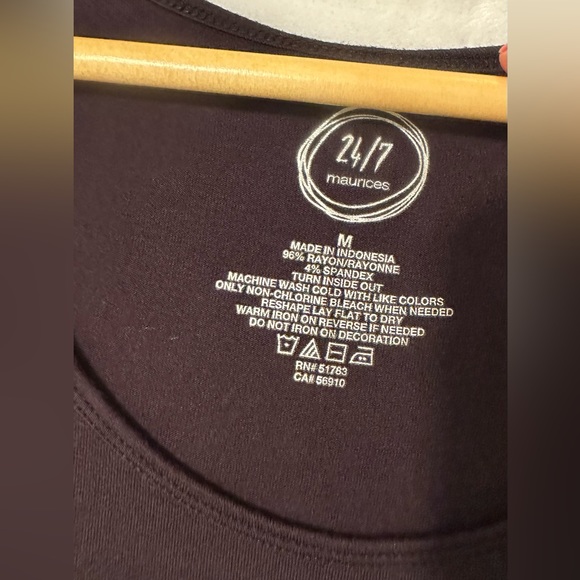 Maurice’s medium black tank, sequin scallop hem. Tunic length. Great condition - Picture 7 of 7